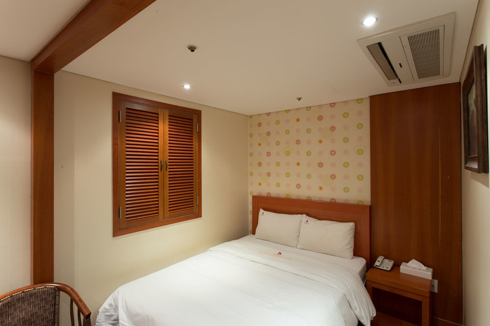 Benikea Daelim Hotel Daejeon Buitenkant foto