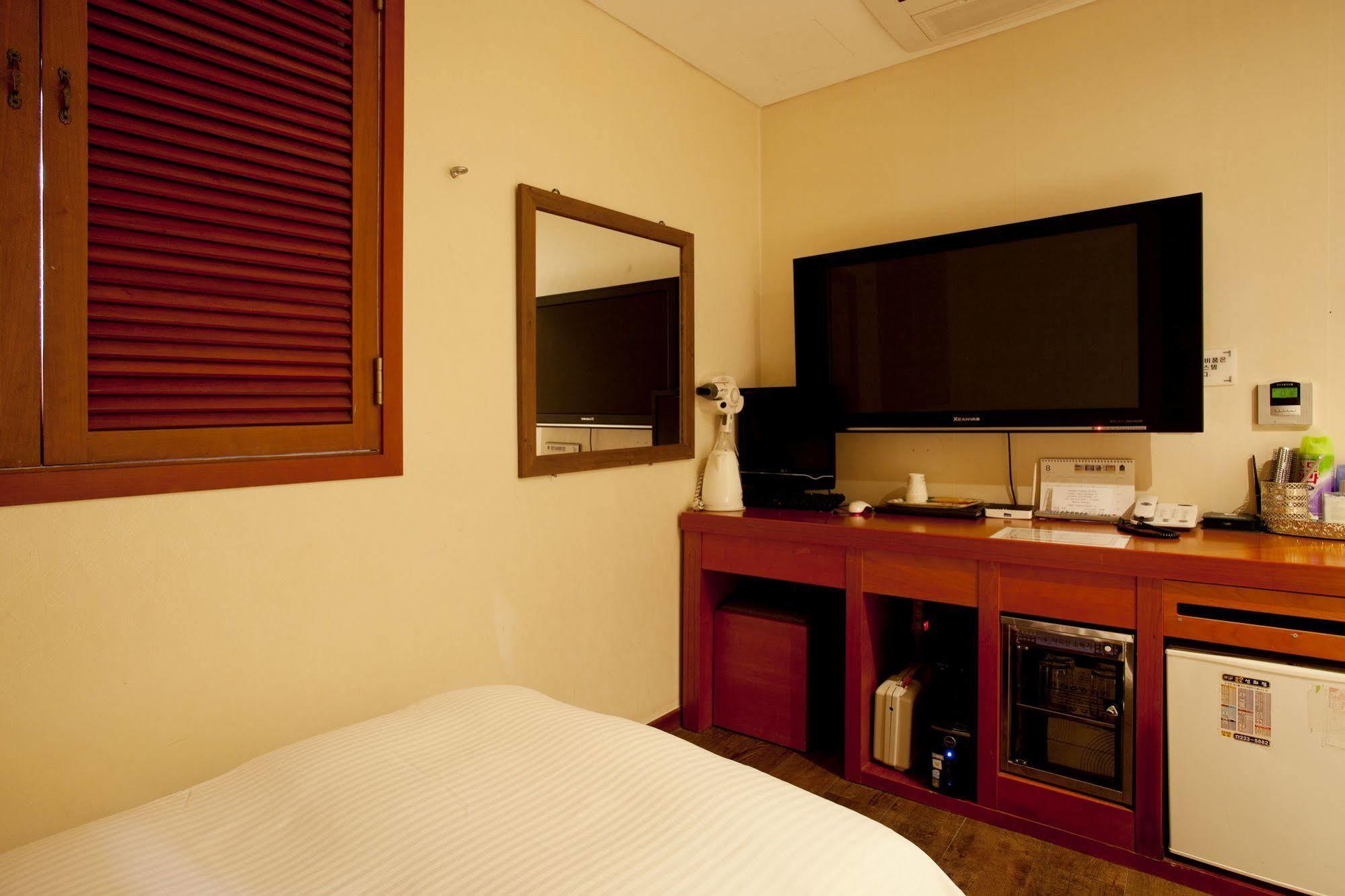 Benikea Daelim Hotel Daejeon Buitenkant foto